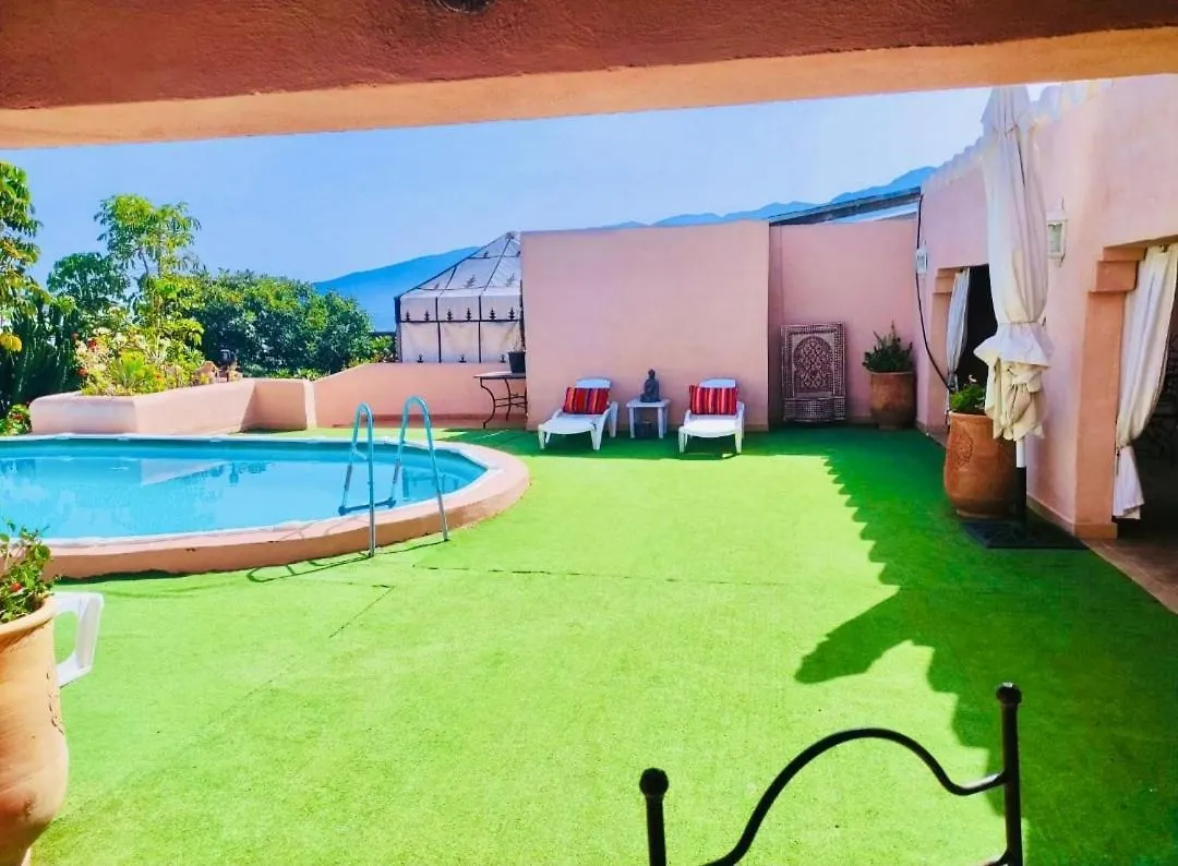 Casa rural Hostal Kalfajar Radazul España